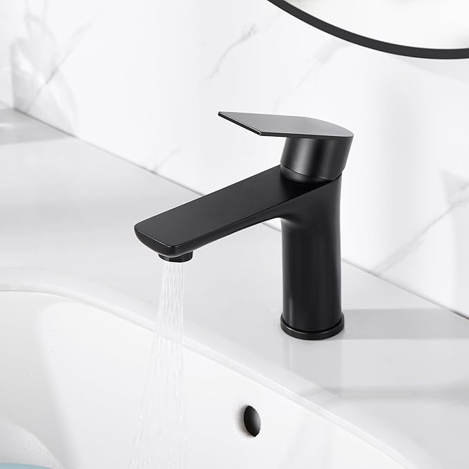 SUMERAIN Stainless Steel Bathroom Sink Faucet Lead-Free Matte Black Lavatory Faucet Single Handle