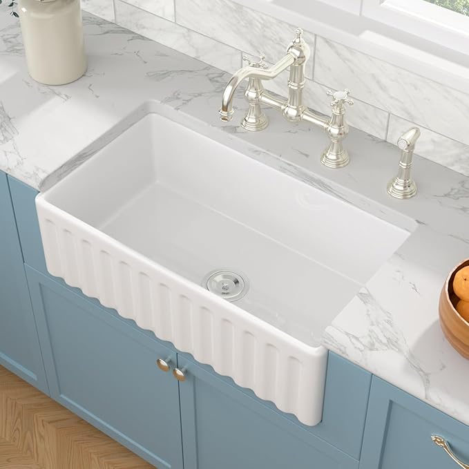 Sarlai 33 White Farmhouse Sink - 33x18 Inch Farm Kitchen Sink Reversible Apron Front White Ceramic Porcelain Fireclay Single Bowl Farmer Sinks
