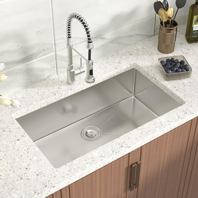 Undermount Kitchen Sink 33x19x9 Inch Deep Single Bowl 18 Gauge Stainless Steel Under Counter Sinks Basin With Drain Strainer