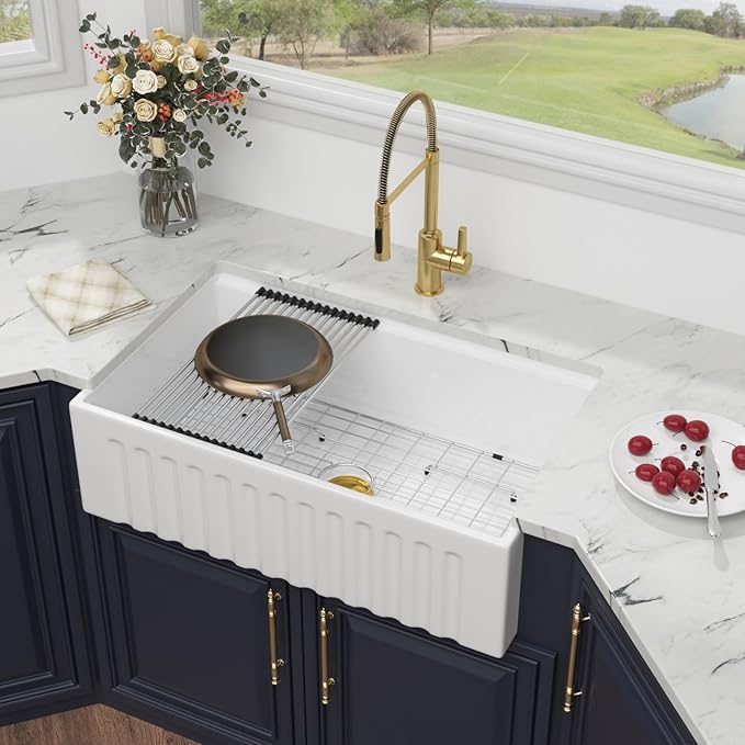 Kichae 33 White Farmhouse Kitchen Sink - 33X20 Inch Ledge Workstation Reversible Fluted Apron Front Ceramic Porcelain Farm Sinks Single Bowl with Gold Drain