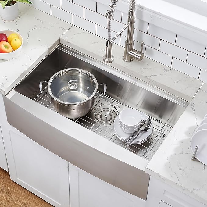 33 Inch Farmhouse Sink, 33x20x9 Stainless Steel Undermount Apron Front Farm Kitchen Sink Single Bowl 16 Gauge Workstation and with Accessories