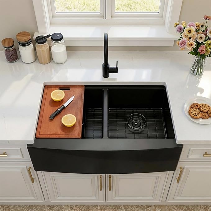 33 Inch Black Farmhouse Sink Undermount Double Bowl, 16 Gauge 50/50 Stainless Steel Apron Front Workstation Far Sink, 33"x20"x10" Large and Deep Kitchen Sink With Accessories
