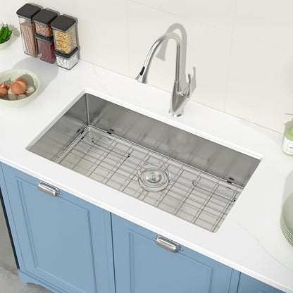33 Inch Undermount Kitchen Sink 33"x18"x8" Single Bowl 16 Gauge Stainless Steel Under Counter Kitchen Sinks Basin with Drain Strainer