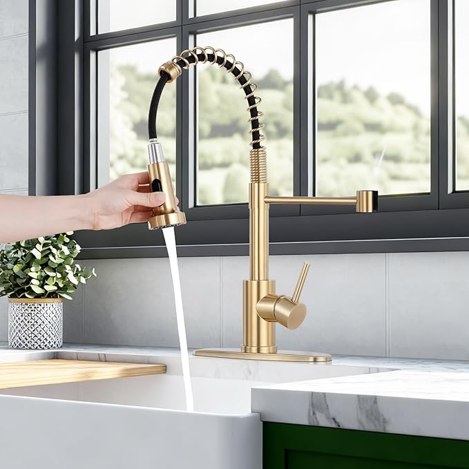 Kitchen Faucet with Pull Down Sprayer 1 Handle Pull Out Spring Sink Faucets 1 Hole Or 3 Hole Stainless Steel (Brush Gold)