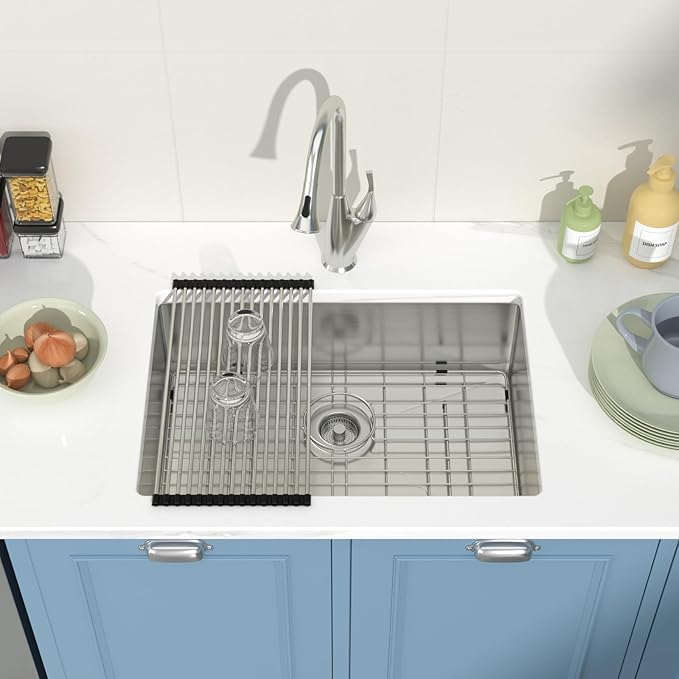 26 Undermount Kitchen Sink 26"x18"x8" Single Bowl 16 Gauge Stainless Steel Under Counter Single Bowl Kitchen Sinks Basin with Drain Strainer