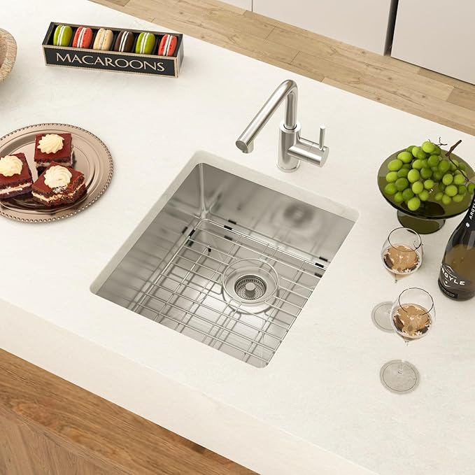 17 Undermount Kitchen Sink 17"x19"x8" Single Bowl 16 Gauge Stainless Steel Under Counter Single Bowl Kitchen Sinks Basin with Drain Strainer