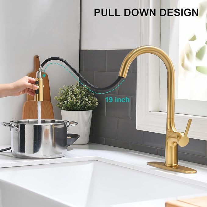 Brushed Gold Kitchen Faucet, Single Handle Gold Kitchen Sink Faucet with Pull Down Sprayer Modern Stainless Steel Brass Gold Faucet with Deck Plate 3-Function Spray Head 1 or 3 Hole
