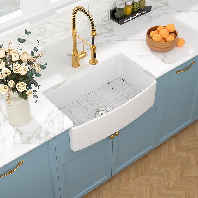 Sarlai 33 White Farmhouse Kitchen Sink Curved Apron - 33 Inch Apron Front Kitchen Sinks White Ceramic 33x19 Single Bowl Porcelain Vitreous Fireclay Farm Sink Basin