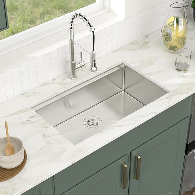 Logmey 32x19 Undermount Kitchen Sink All in One Workstation 16 Gauge SUS304 Stainless Steel Single Bowl 9" Deep Handmade Sink,Ideal for Home Cooking,Cleaning & Daily Kitchen Use,Noise Reduction