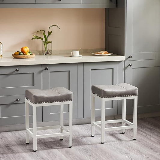 DUMOS Saddle Bar Stools Set of 4, 24 Inch Counter Height Stools with Curved PU Leather Surface, 3.7" Thick Upholstery Bar Height Stools with Footrest for Kitchen Island, Dining, Cafe, Gray