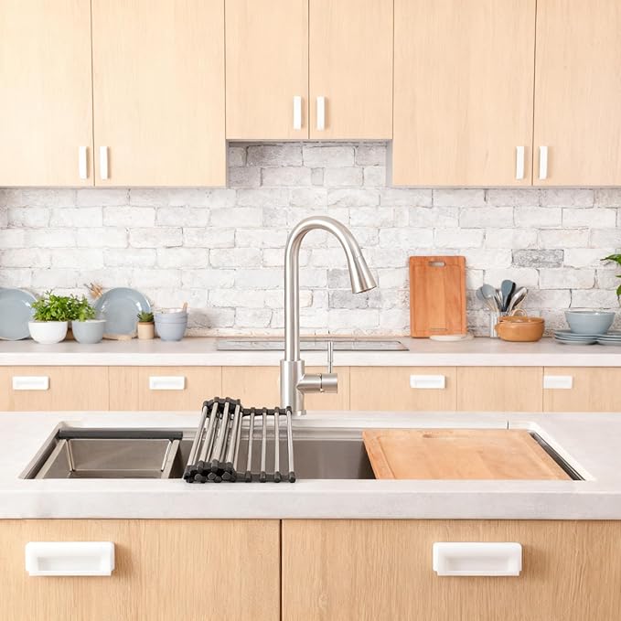 HOTIS 32 Inch Undermount Kitchen Sink Stainless Steel, 32" x 18" Single Bowl Undermount Workstation Sink, 16 Gauge Handmade Multifunction Chef Sink with Cutting Board & Accessories