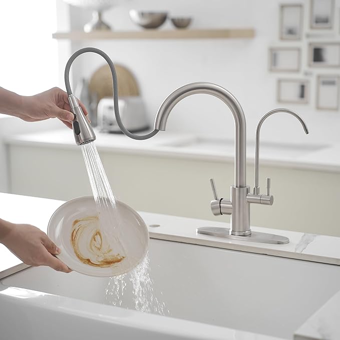 Kitchen Faucets with Water Filter and Pull Down Sprayer,Kitchen Sink Faucet,Two Handle Sink Faucet with Pull Down Sprayer for 3 Function,Without Water Filtration Device,Brushed
