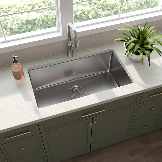 MSI Undermount Stainless Steel 32 in. x 19 in. Single Bowl Handcrafted Kitchen Sink, Strainer, and Grid