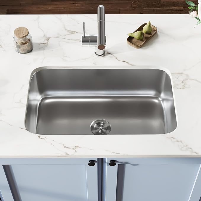 DeerValley 30 Inch Undermount Kitchen Sink 18 Gauge Stainless Steel Kitchen Sink Spacious Single Bowl Sinks with Basket Strainer Curved Shape Round Corner Deep Sinks for Modern Kitchens