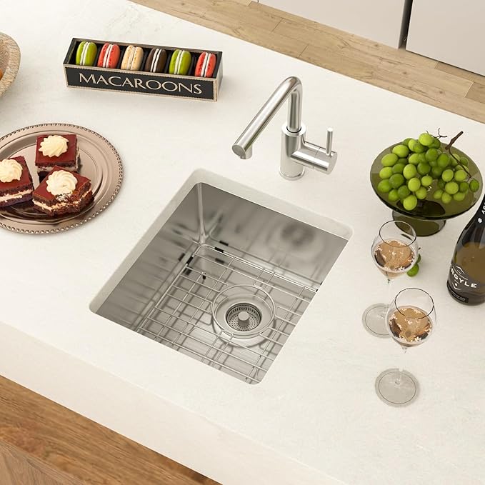 15 Undermount Kitchen Sink 15"x17"x8" Single Bowl 16 Gauge Stainless Steel Under Counter Single Bowl Kitchen Sinks Basin with Drain Strainer