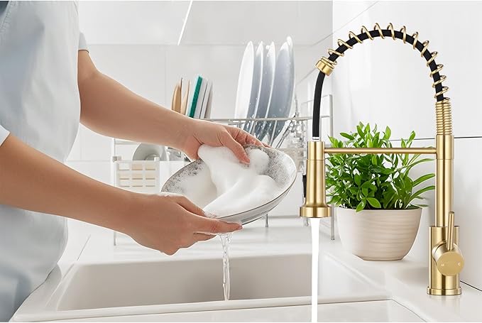 Kitchen Faucet with Pull Down Sprayer,Commercial Single Handle Stainless Steel Kitchen Faucets with Deck Plate (Brush Gold)