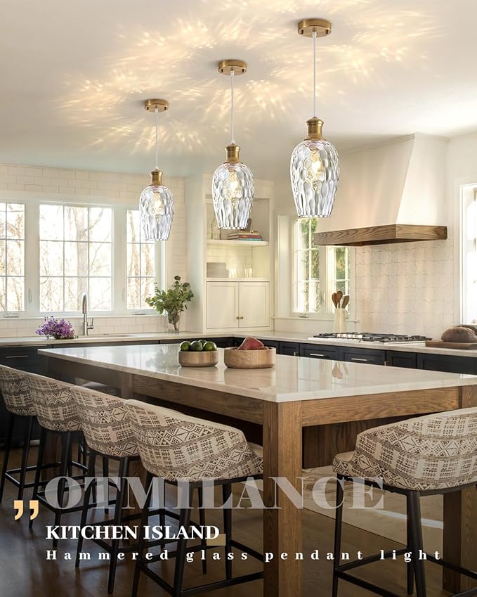 Gold Pendant Lights Kitchen Island, 6.3” Blown Hammered Glass Pendant Lights, Vintage Clear Glass Pendant Light 2-Pack, Modern Pendant Light for Kitchen Island, Dining Room, Bathroom，Cafe