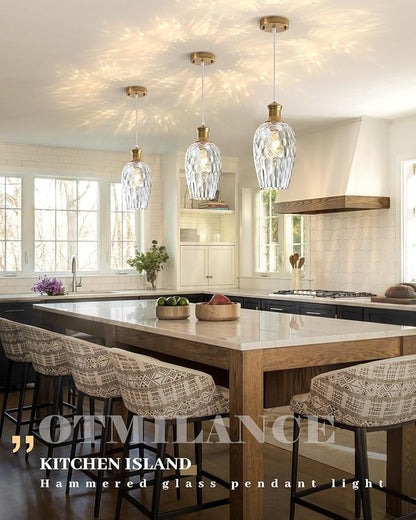 Gold Pendant Lights Kitchen Island, 6.3” Blown Hammered Glass Pendant Lights, Vintage Clear Glass Pendant Light 2-Pack, Modern Pendant Light for Kitchen Island, Dining Room, Bathroom，Cafe