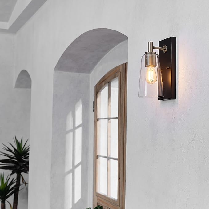 GLOBE Electric 65000045 1-Light Wall Sconce, Matte Black, Matte Brass Accents, Clear Glass Shade, Wall Lights for Living Room, Bedroom, Den, Apartment Essentials, Mounted Bedside Lamp