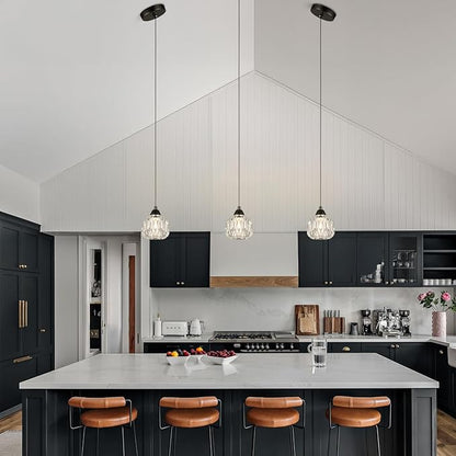 Weesalife Crystal Chandeliers for Dining Room Lights Fixture Over Table, 1-Light Black Modern Pendant Light Fixture，Crystal Pendant Lighting for Kitchen Island Bathroom Bar