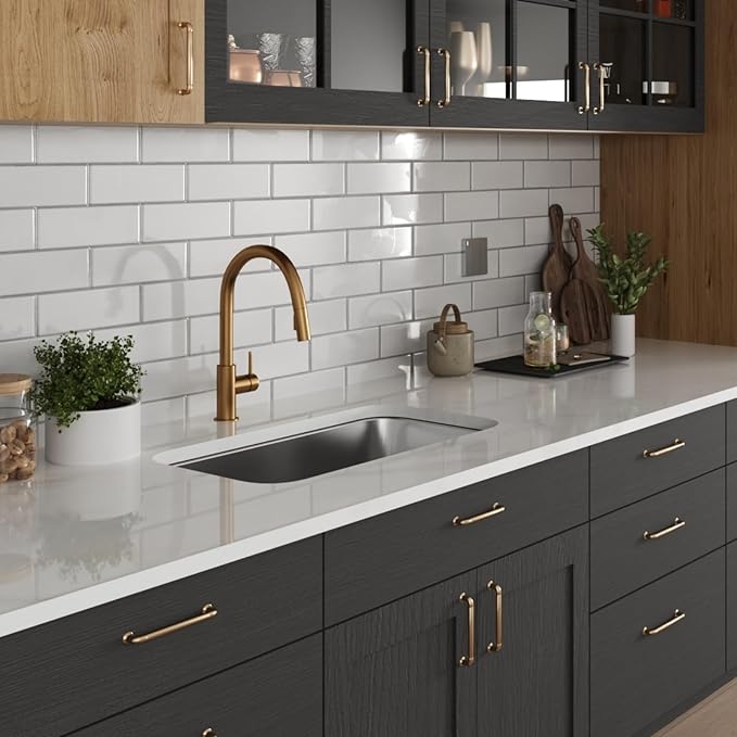 DeerValley 32 Inch Undermount Kitchen Sink 18 Gauge Stainless Steel Kitchen Sink Spacious Single Bowl Sinks with Basket Strainer Curved Shape Round Corner Deep Sinks for Modern Kitchens