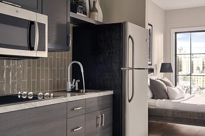 Peerless Precept Single-Handle Kitchen Sink Faucet with Side Sprayer, Matte Black P199152LF-BL