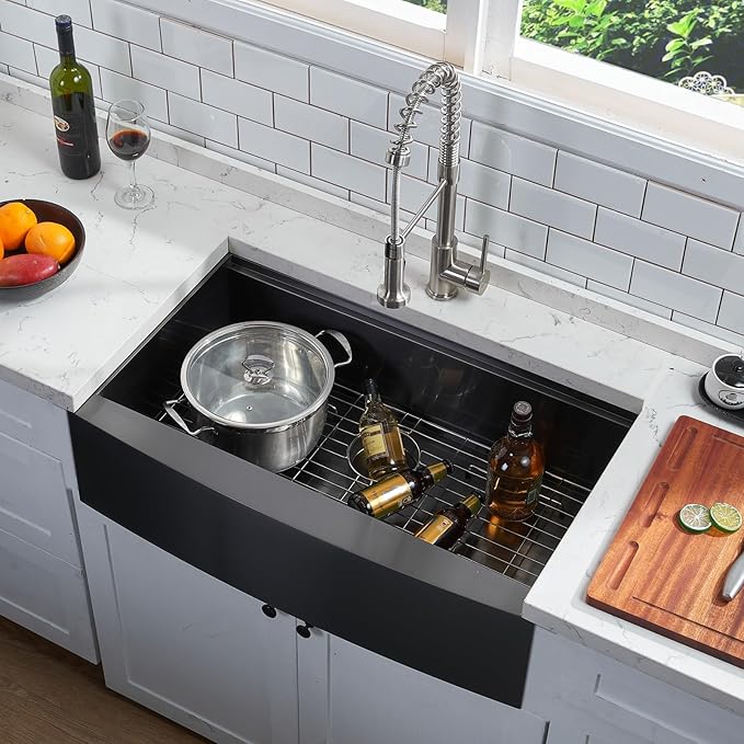 33 Inch Black Farmhouse Sink, Undermount Stainless Steel Apron Front Farm Kitchen Sink Single Bowl Workstation 16 Gauge 33x20x9 with Accessories