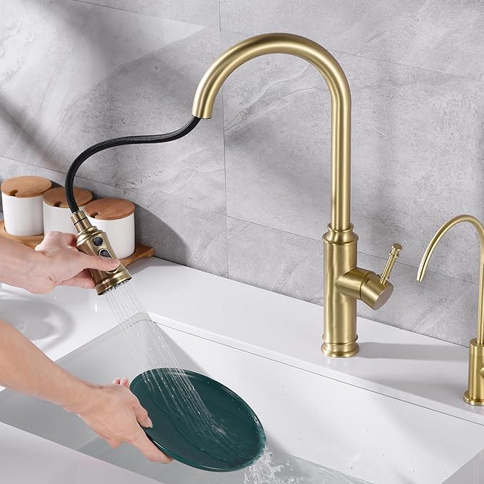 SUMERAIN Kitchen Faucet with Pull Out Sprayer Brushed Gold Single Handle High Arc Pull Down Kitchen Sink Faucet Stainless Steel