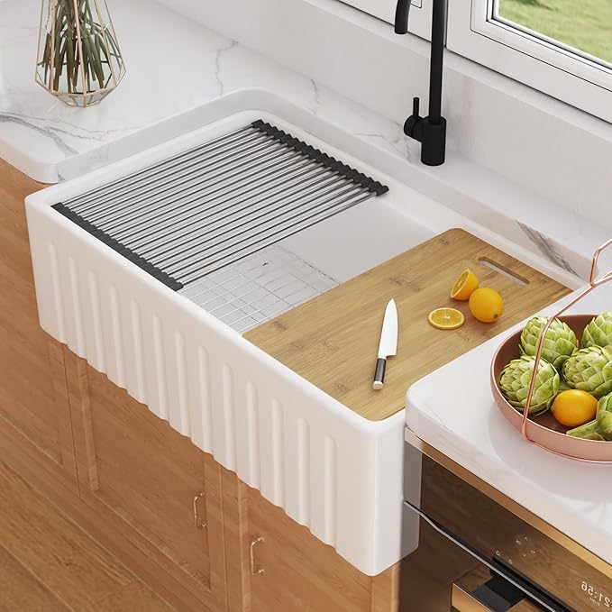 DeerValley Ceramic Farmhouse Workstation Sinks 33 inch, White Farmhouse Kitchen Sink, Reversible Apron Front Kitchen Sink Single Bowl with Grid, Sink Strainer & Workstation Accessories