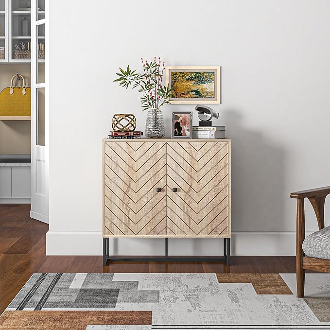 HOMCOM Modern Sideboard, Buffet Cabinet with 2 Chevron Doors and Adjustable Shelf, Kitchen Storage Cabinet with Steel Base, Coffee Bar Cabinet, 31.5" H, Oak